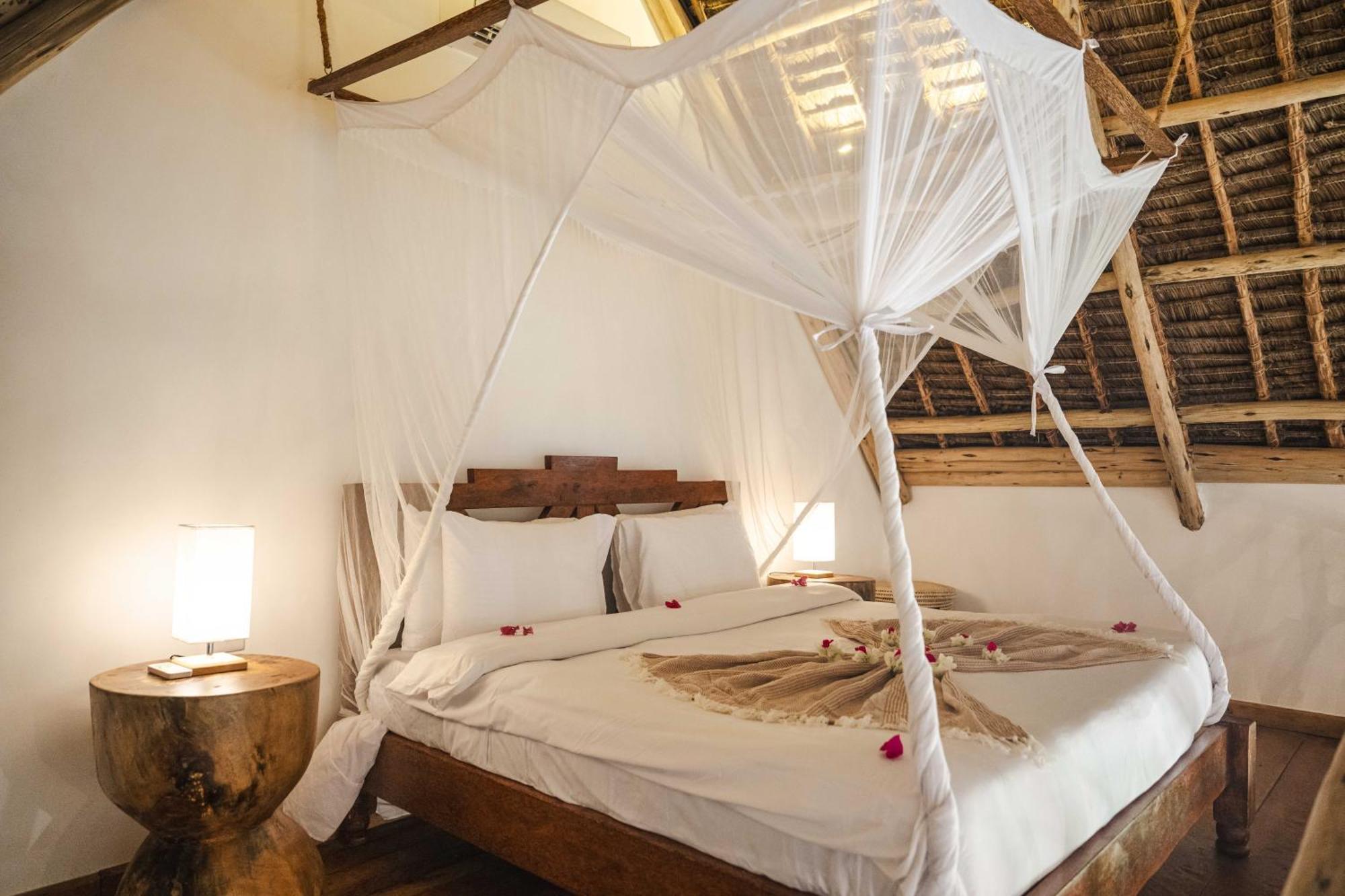Mala Boutique Hotel Bwejuu Exterior photo